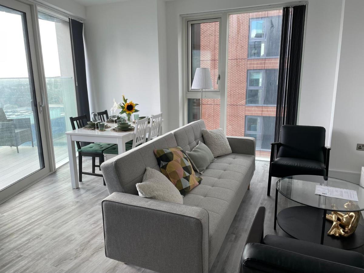 One West Point , Icon Tower Apartment Londra Exterior foto