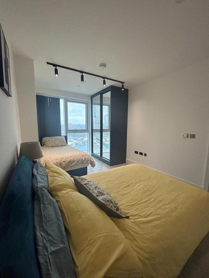 One West Point , Icon Tower Apartment Londra Exterior foto