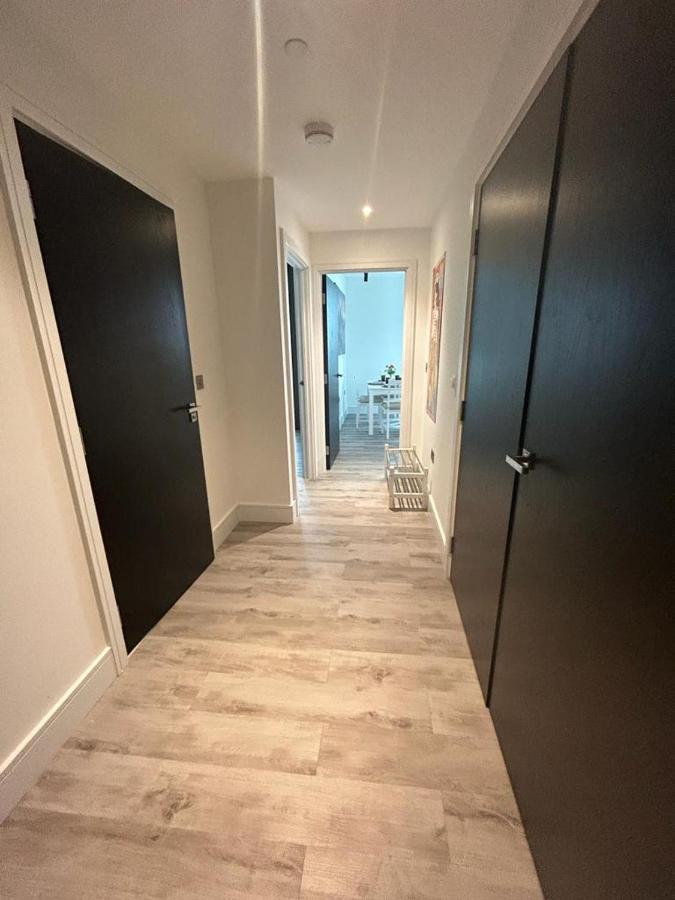 One West Point , Icon Tower Apartment Londra Exterior foto